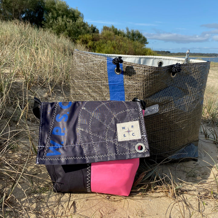 Atlas cross body bag / Pink and Black