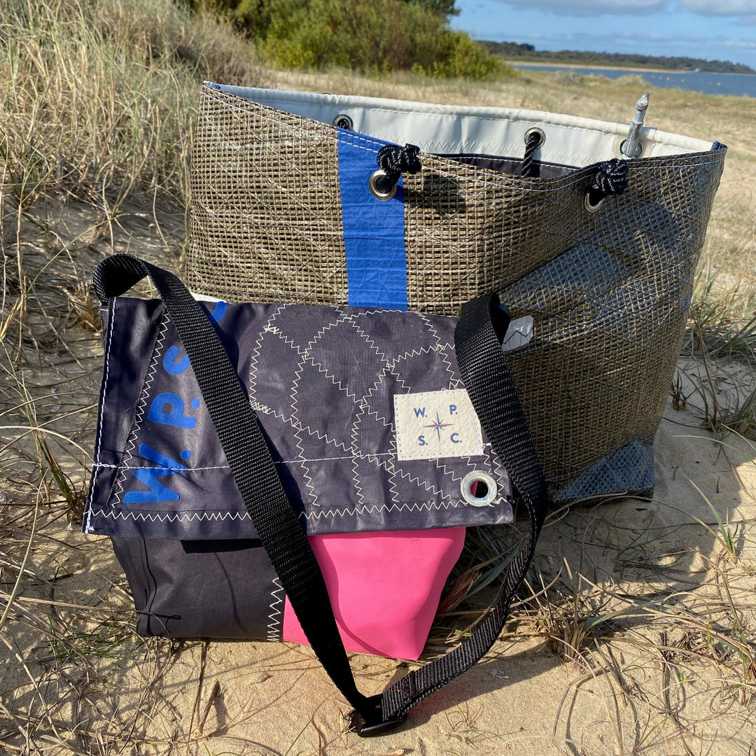 Atlas cross body bag / Pink and Black