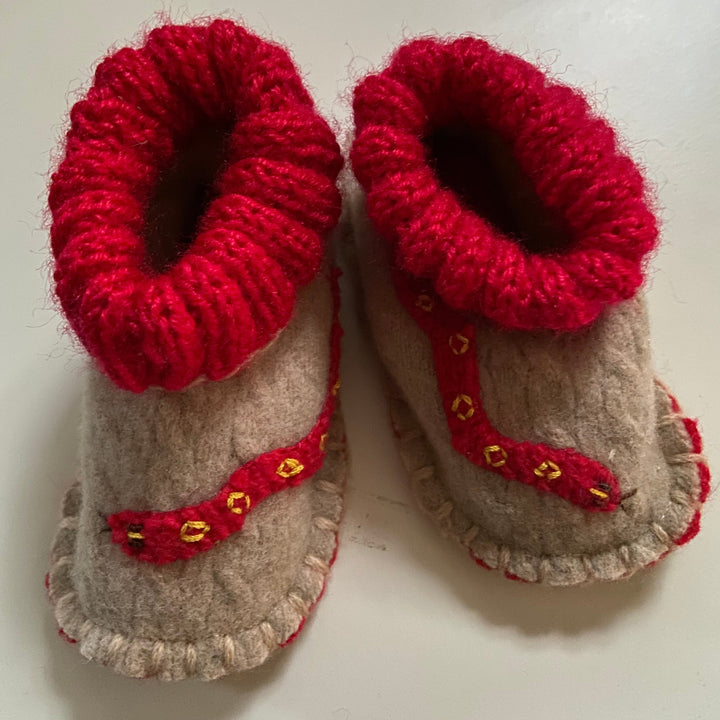 BABY BOOTIE / Red and Natural with sneaky snakes