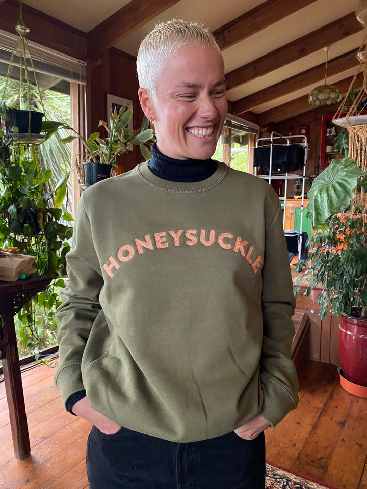 W.P.S.C Sweatshirt HONEYSUCKLE in Moss Green